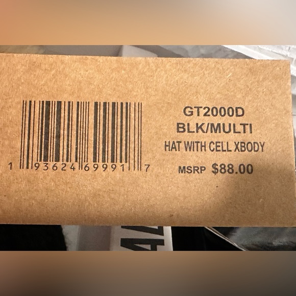 Steve Madden 2 Piece Gift Set~Black Pom Beanie & Black Crossbody Purse~New~$88 - Picture 11 of 13